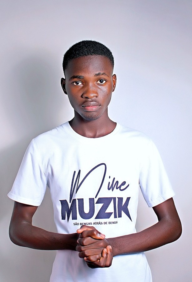 Leew Deucio x Dj Pai-Sy - Homenagem Ao Mine-Muzik Download Mp3